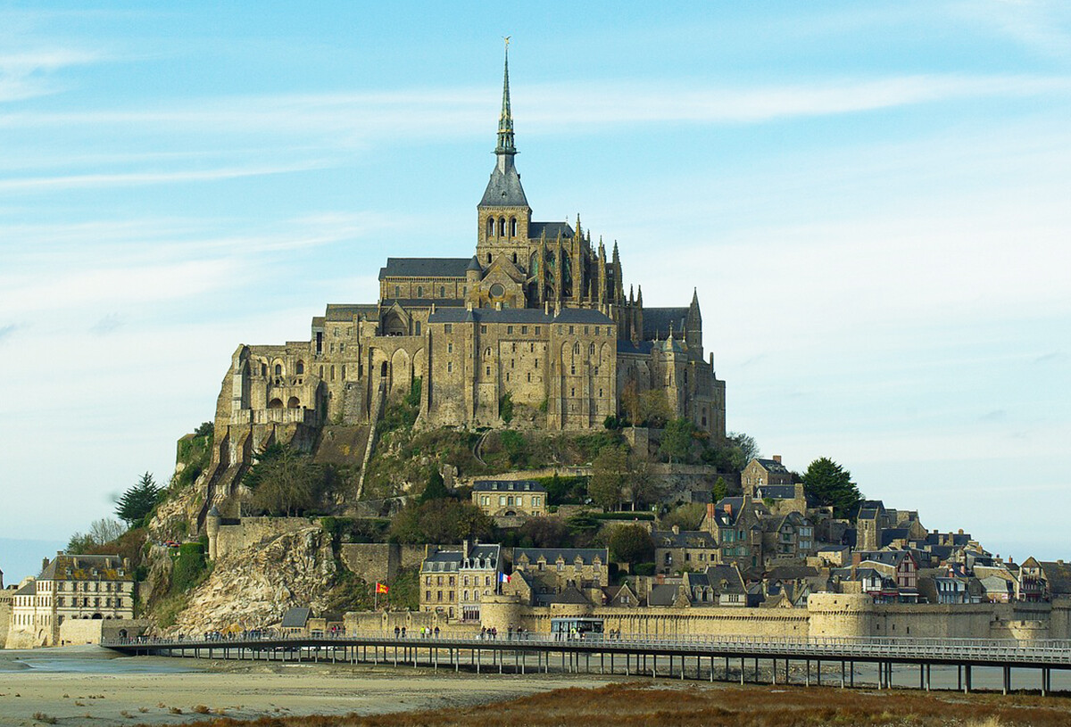 template_mont-saint-michel_slider-16359901.jpg